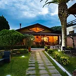 Il Borgo Sul Lago Séjour à la ferme Pizzo (Calabria)